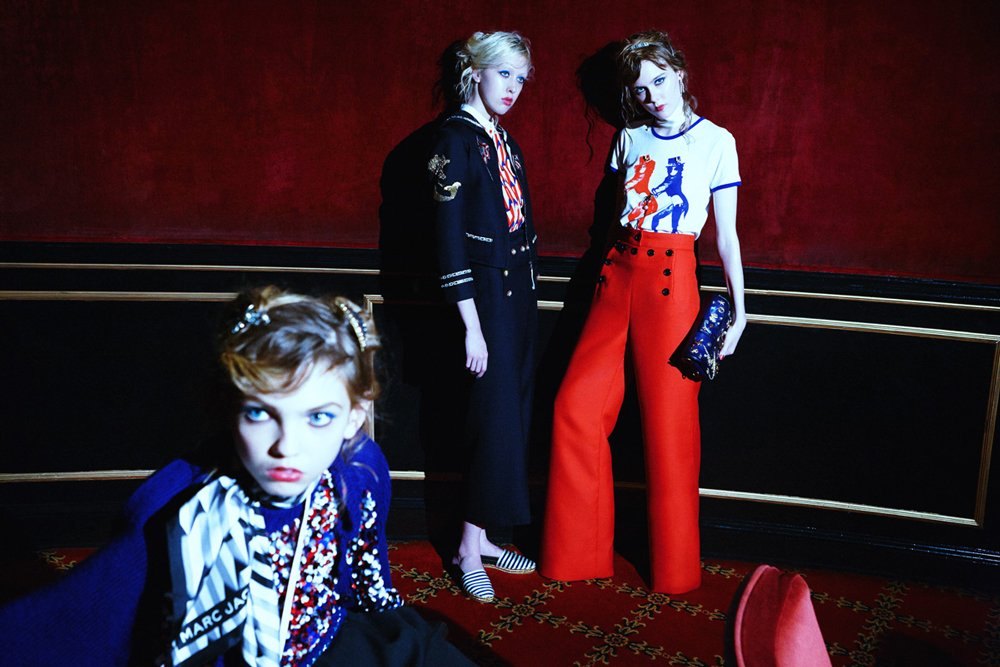 Models in the Ziegfeld aisle
