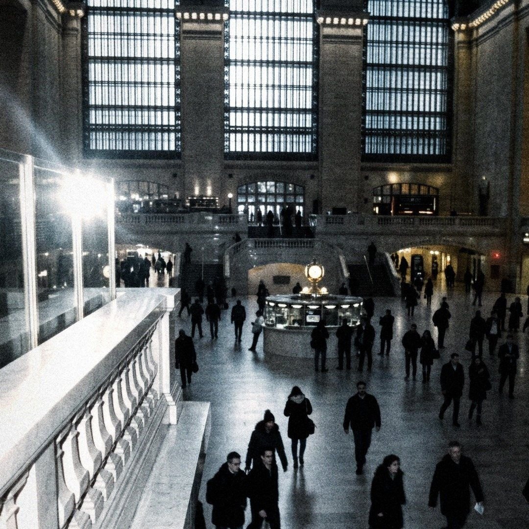 Grand Central from the balcony, commuters below