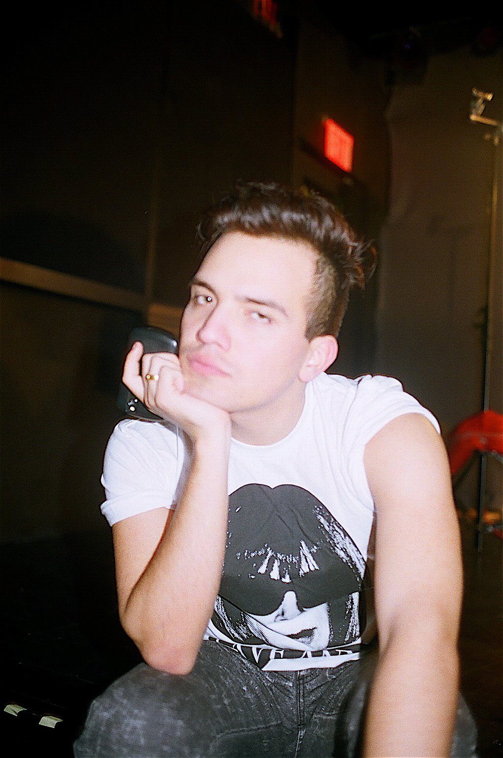 Save Anna tee at a party